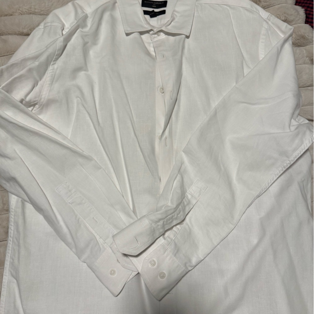 White Button-Up Shirt Men’s Banana Republic Linen
